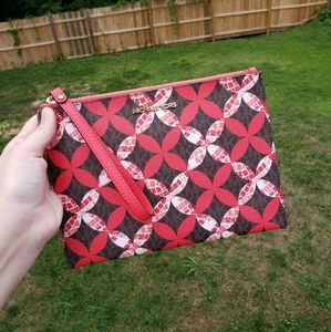 Michael Kors Istanbul XL Clutch Wristlet